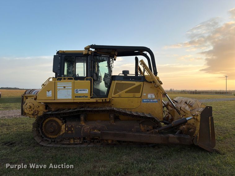 image for item FN2606 2012 Komatsu D65EX-17 dozer