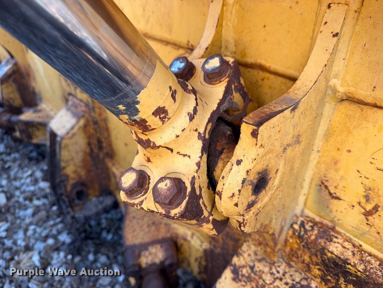 image for item FN2606 2012 Komatsu D65EX-17 dozer