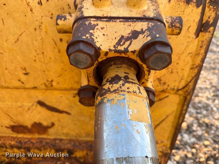 image for item FN2606 2012 Komatsu D65EX-17 dozer