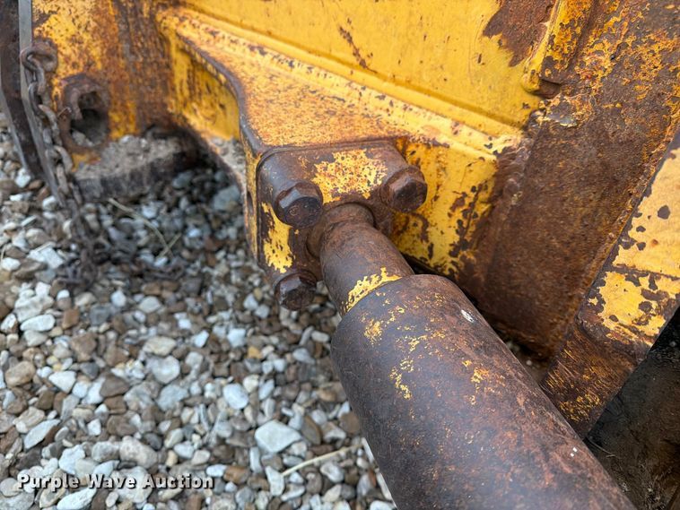 image for item FN2606 2012 Komatsu D65EX-17 dozer