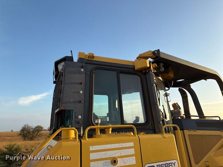 image for item FN2606 2012 Komatsu D65EX-17 dozer
