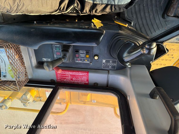 image for item FN2606 2012 Komatsu D65EX-17 dozer