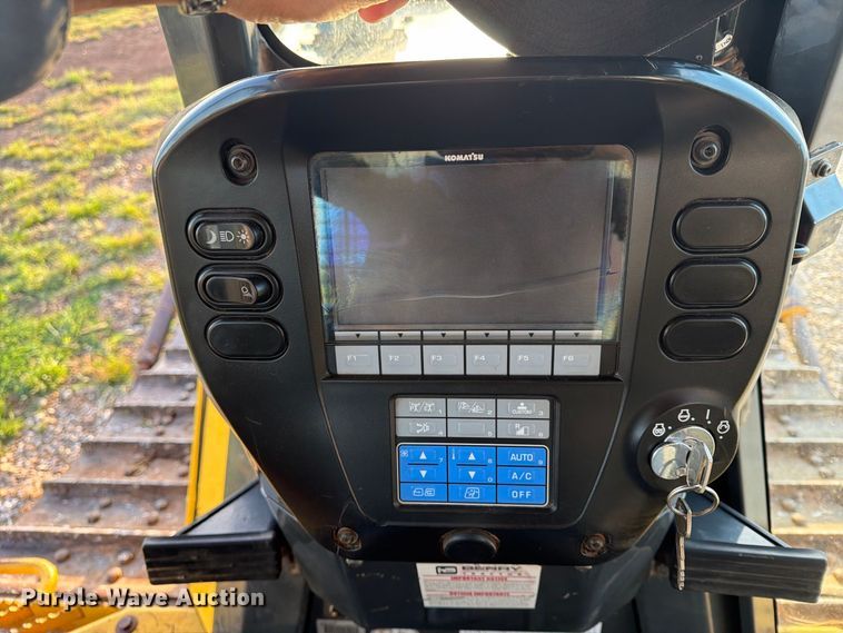 image for item FN2606 2012 Komatsu D65EX-17 dozer