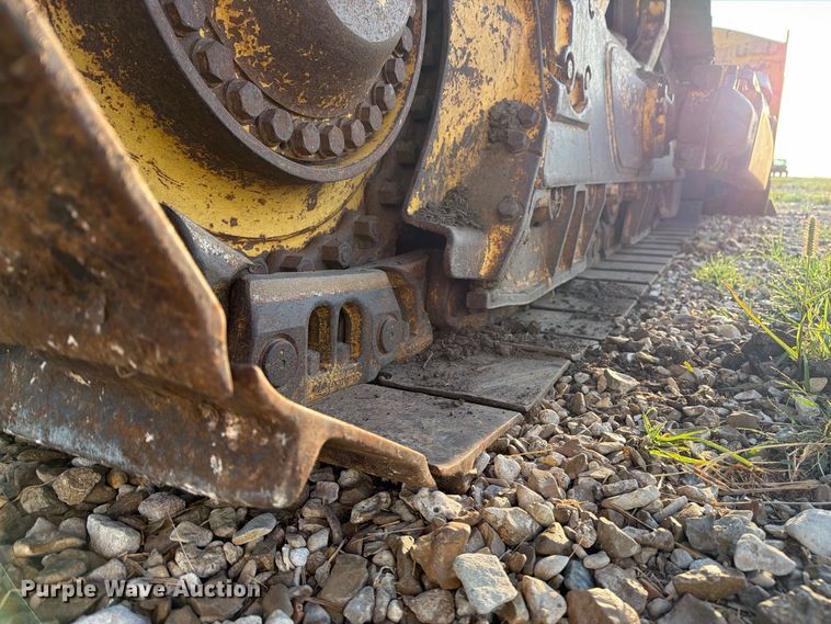 image for item FN2606 2012 Komatsu D65EX-17 dozer