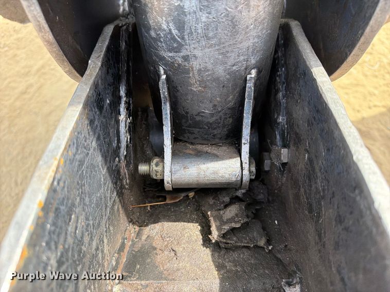 image for item FN2612 2010 Sennebogen 835 material handler