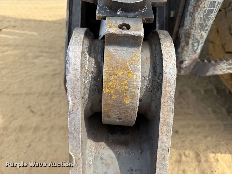 image for item FN2612 2010 Sennebogen 835 material handler