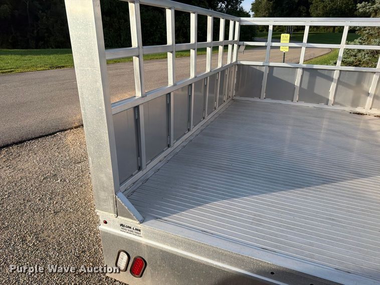image for item FN5822 2021 Alum-Line pickup truck flatbed