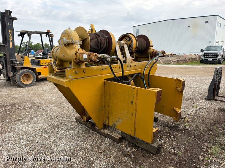 image for item FN5837 Winch