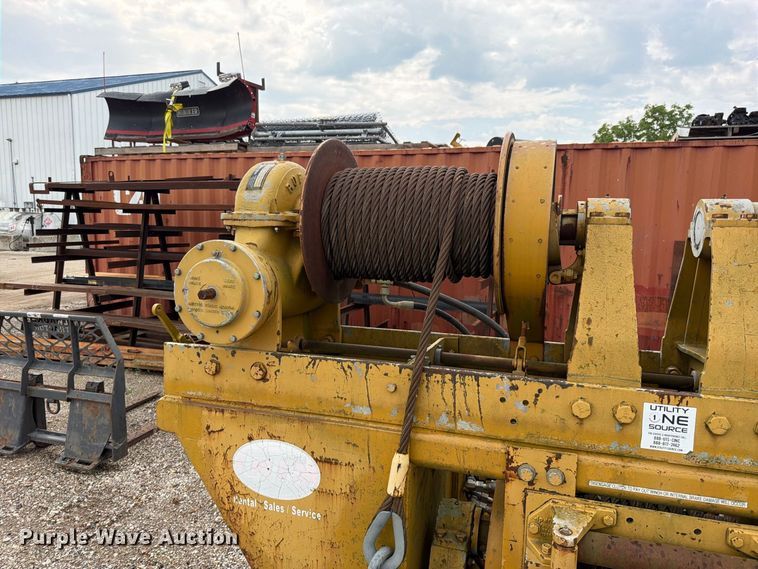 image for item FN5837 Winch