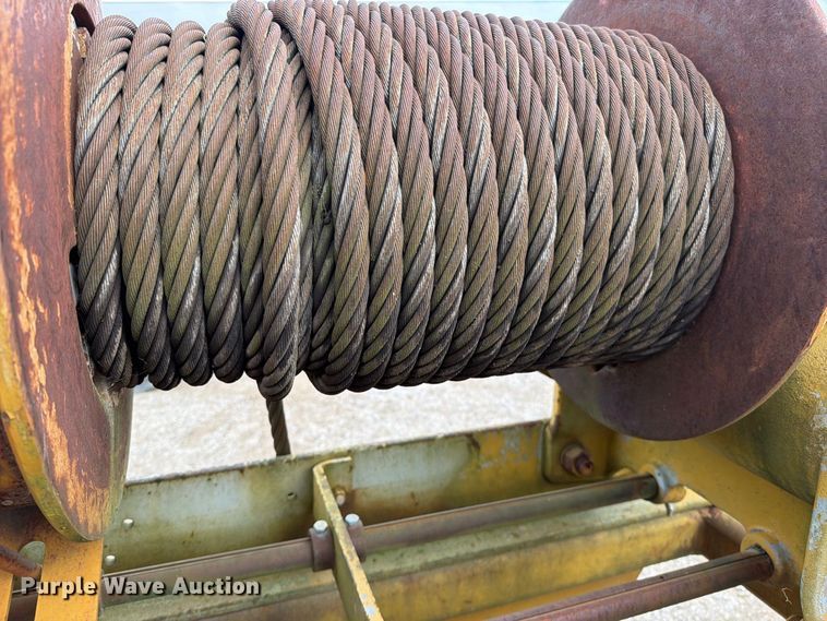 image for item FN5837 Winch