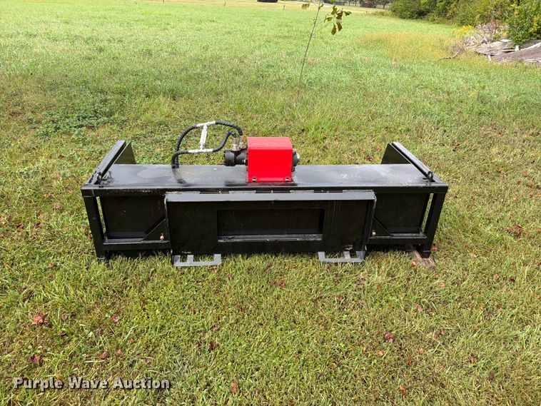 image for item FN5877 2026 Giyi VB79 skid steer vibrating bucket