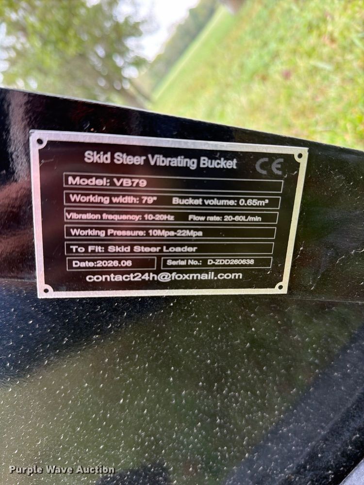 image for item FN5877 2026 Giyi VB79 skid steer vibrating bucket