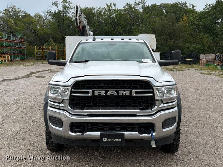 image for item FN5880 2020 RAM 5500 utility / service truck