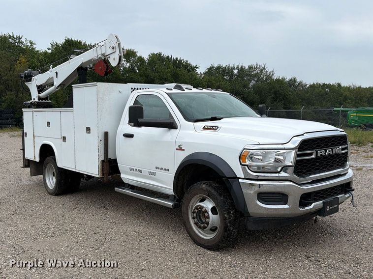 image for item FN5880 2020 RAM 5500 utility / service truck
