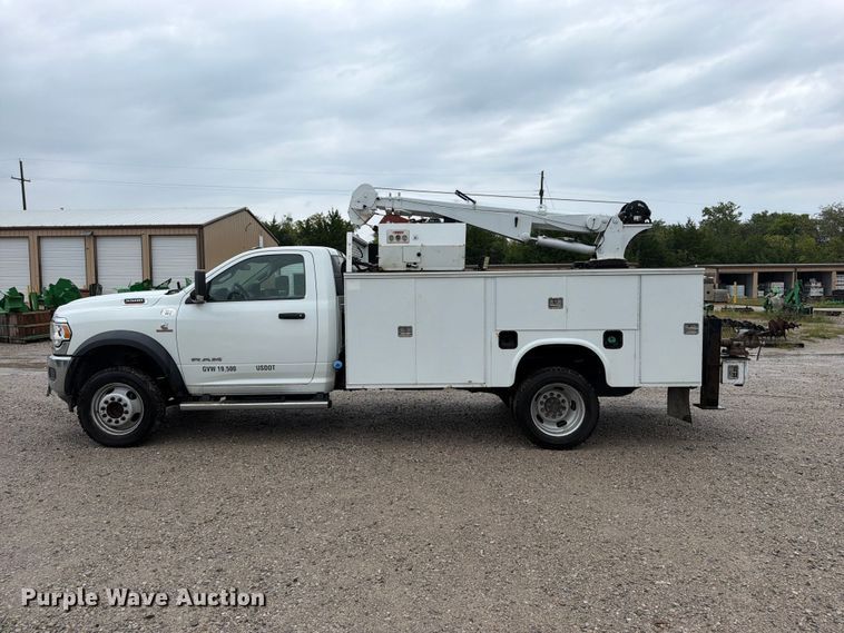 image for item FN5880 2020 RAM 5500 utility / service truck