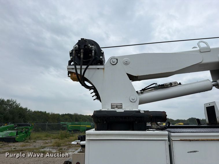 image for item FN5880 2020 RAM 5500 utility / service truck