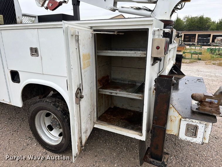 image for item FN5880 2020 RAM 5500 utility / service truck