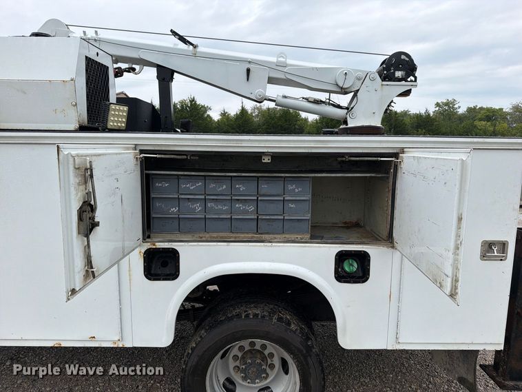 image for item FN5880 2020 RAM 5500 utility / service truck