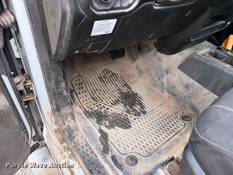 image for item FN5880 2020 RAM 5500 utility / service truck