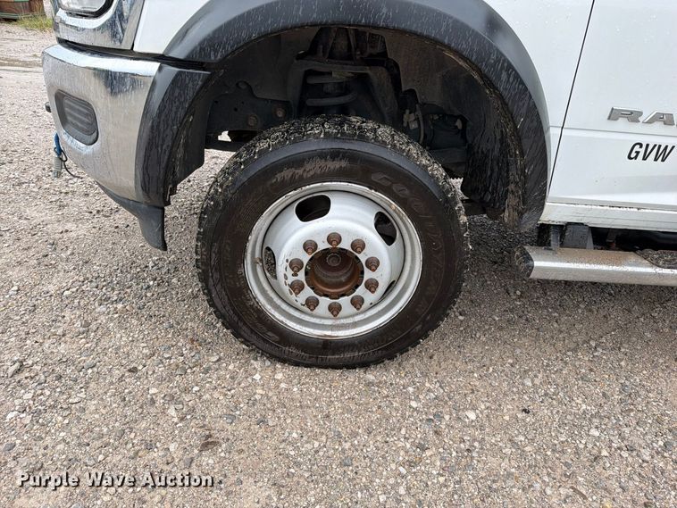 image for item FN5880 2020 RAM 5500 utility / service truck