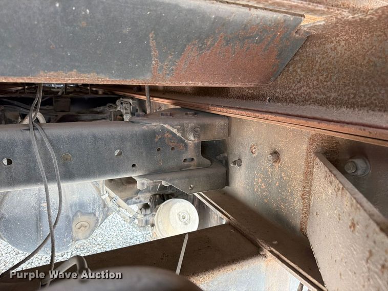 image for item FN5882 2002 Kenworth T800 crane truck