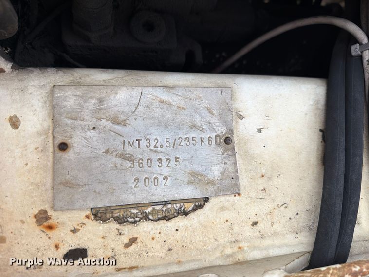 image for item FN5882 2002 Kenworth T800 crane truck