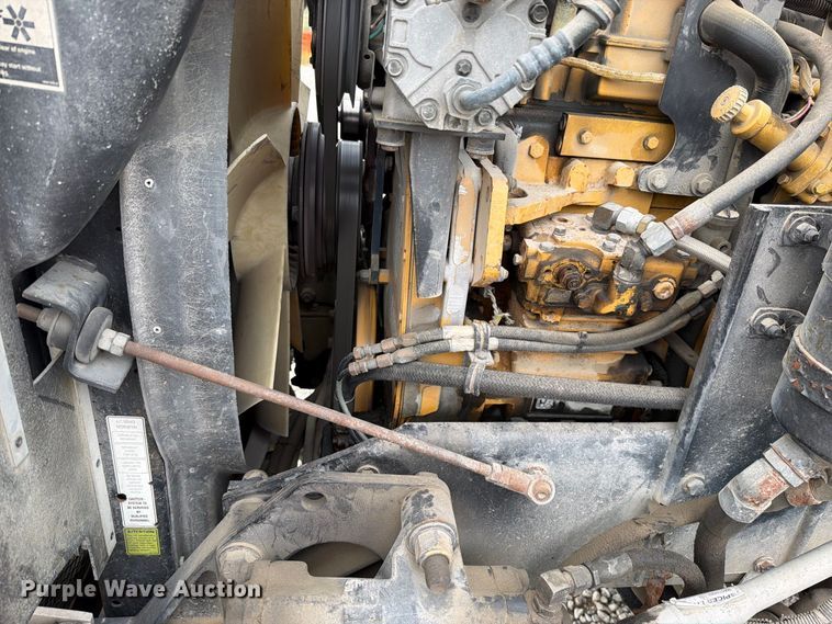 image for item FN5882 2002 Kenworth T800 crane truck