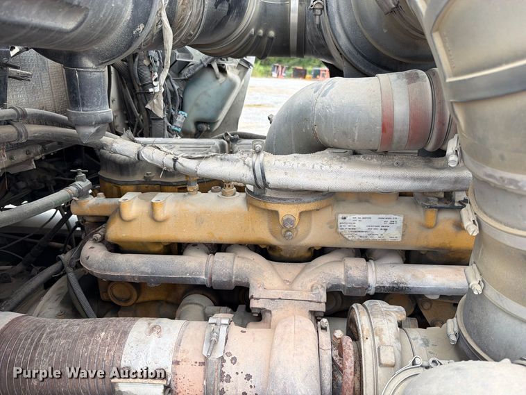 image for item FN5882 2002 Kenworth T800 crane truck