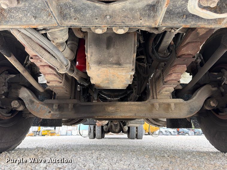 image for item FN5882 2002 Kenworth T800 crane truck