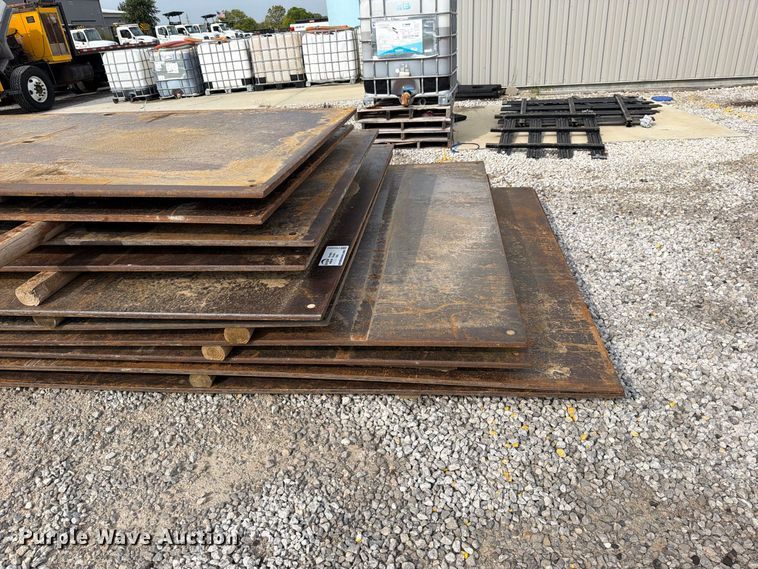 image for item FN5883 Steel Road Plates