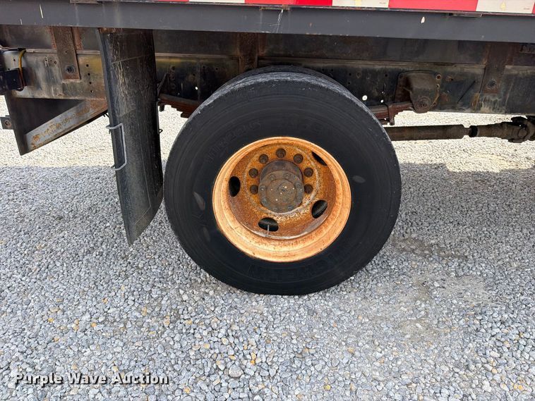 image for item FN5884 1998 GMC T7500 flatbed truck