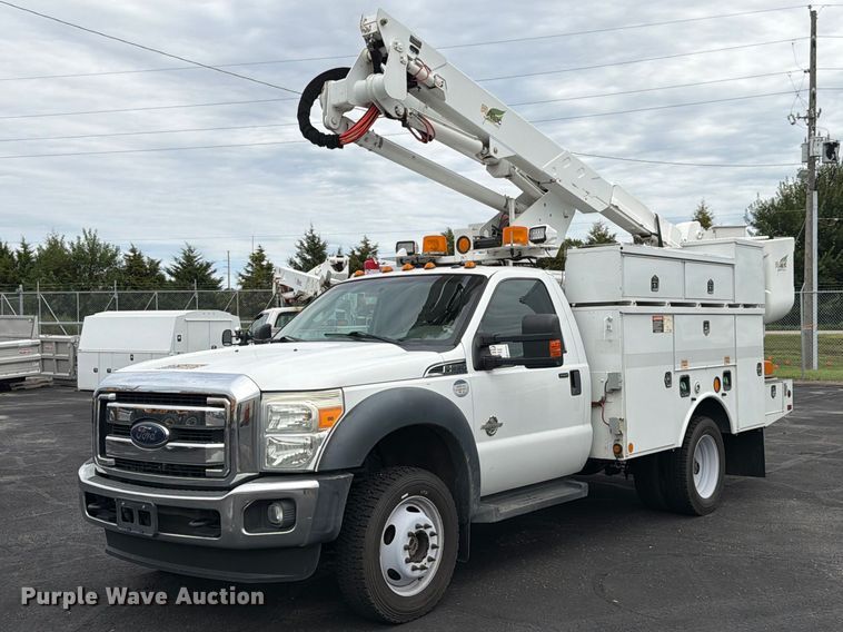 image for item FP3098 2016 Ford F550 Super Duty bucket truck