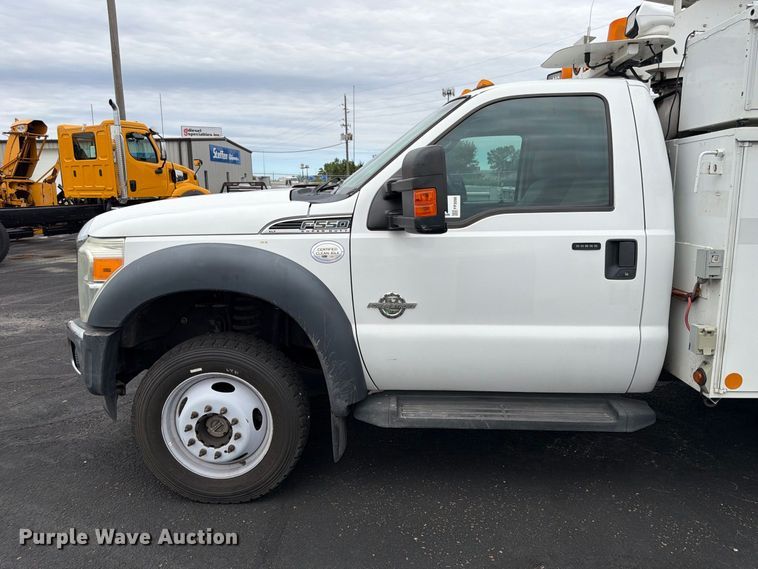 image for item FP3098 2016 Ford F550 Super Duty bucket truck