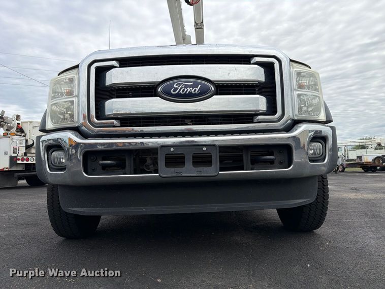 image for item FP3098 2016 Ford F550 Super Duty bucket truck