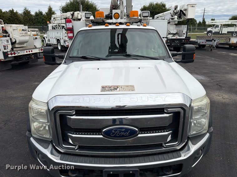 image for item FP3098 2016 Ford F550 Super Duty bucket truck