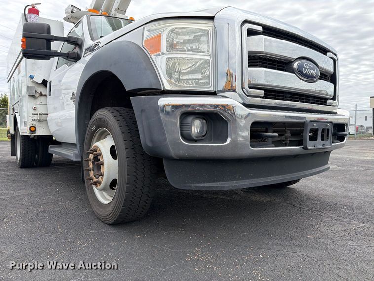 image for item FP3098 2016 Ford F550 Super Duty bucket truck