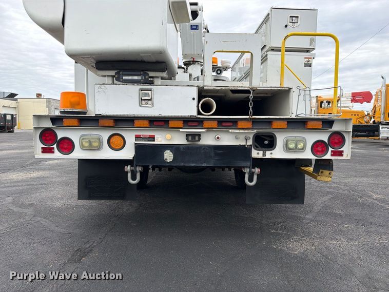 image for item FP3098 2016 Ford F550 Super Duty bucket truck