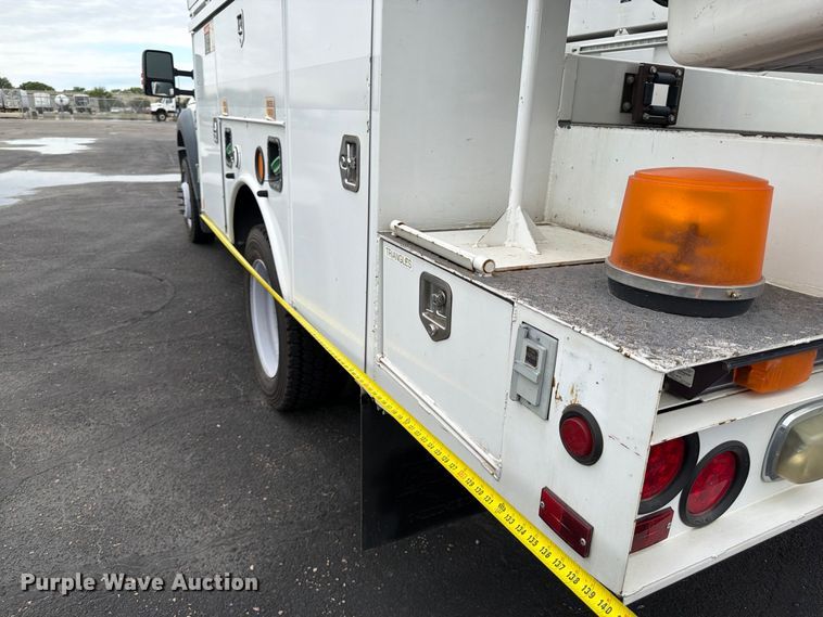 image for item FP3098 2016 Ford F550 Super Duty bucket truck