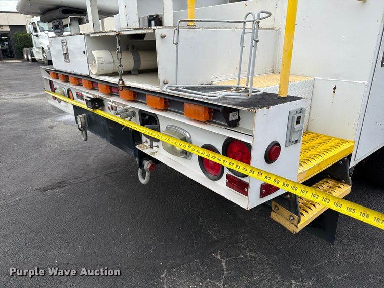 image for item FP3098 2016 Ford F550 Super Duty bucket truck