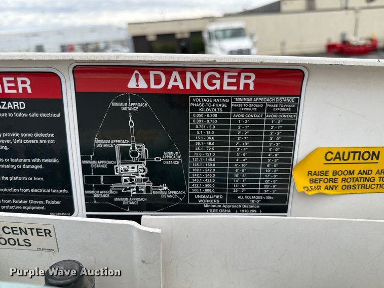 image for item FP3098 2016 Ford F550 Super Duty bucket truck
