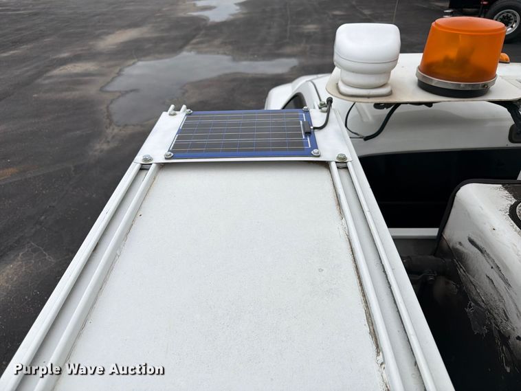 image for item FP3098 2016 Ford F550 Super Duty bucket truck