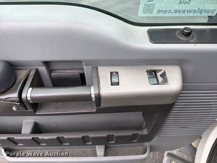 image for item FP3098 2016 Ford F550 Super Duty bucket truck