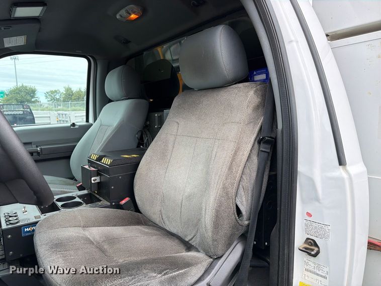 image for item FP3098 2016 Ford F550 Super Duty bucket truck