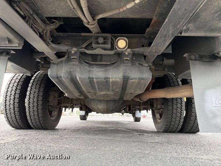 image for item FP3098 2016 Ford F550 Super Duty bucket truck
