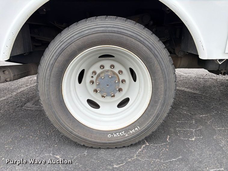 image for item FP3098 2016 Ford F550 Super Duty bucket truck