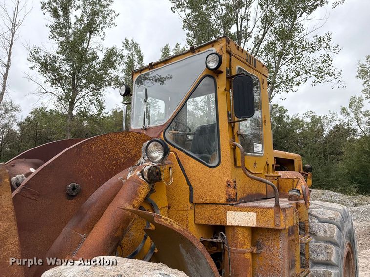 image for item FP3109 1975 Caterpillar 966C Wheel loader