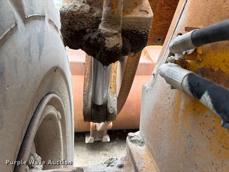 image for item FP3109 1975 Caterpillar 966C Wheel loader