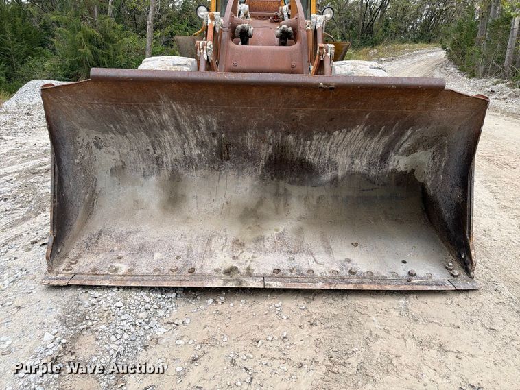 image for item FP3109 1975 Caterpillar 966C Wheel loader
