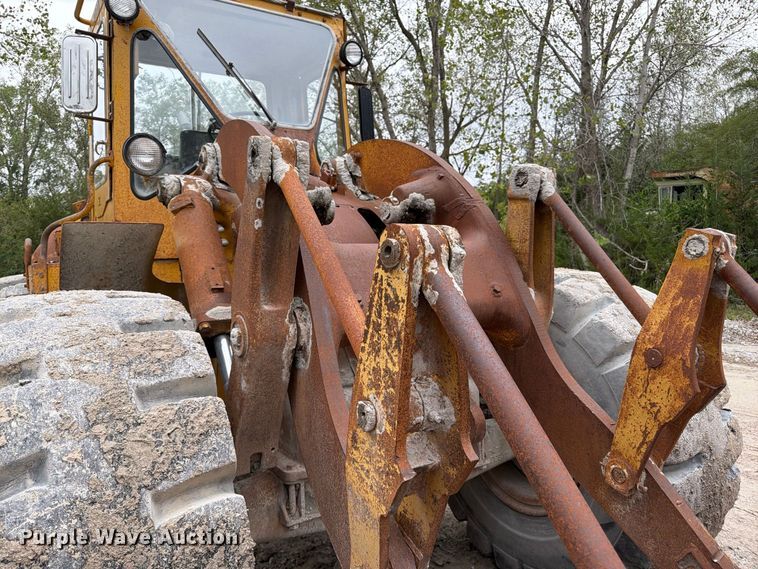 image for item FP3109 1975 Caterpillar 966C Wheel loader