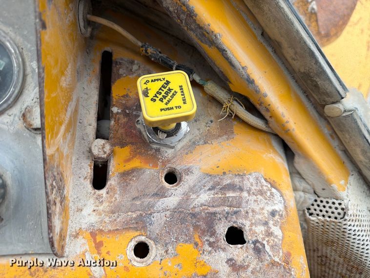 image for item FP3109 1975 Caterpillar 966C Wheel loader